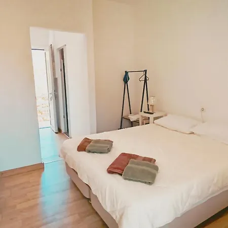 Karavaki Apartamento *