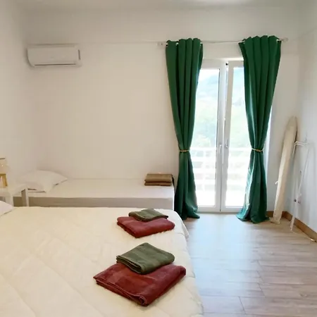 Karavaki Apartamento Keri