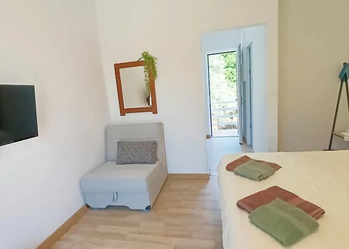 Apartament Karavaki *