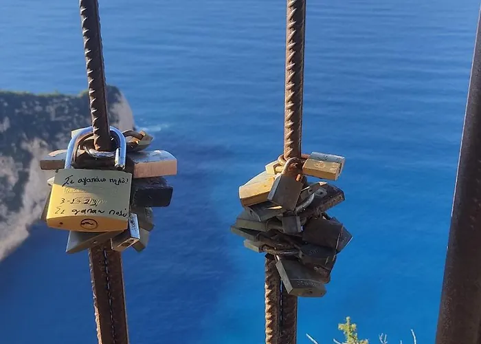 Apartament Karavaki Keri