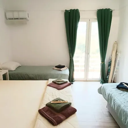 Karavaki קרי
